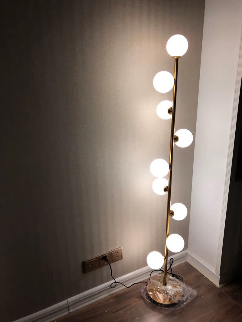 9 Magic Beans Glass Ball Standing Lamp - Querencian