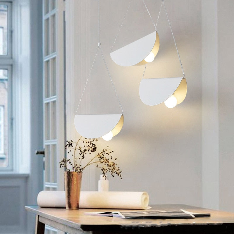 Glider Metal White Art Origami Pendant Light for Cafe Restaurant Hotel Bar