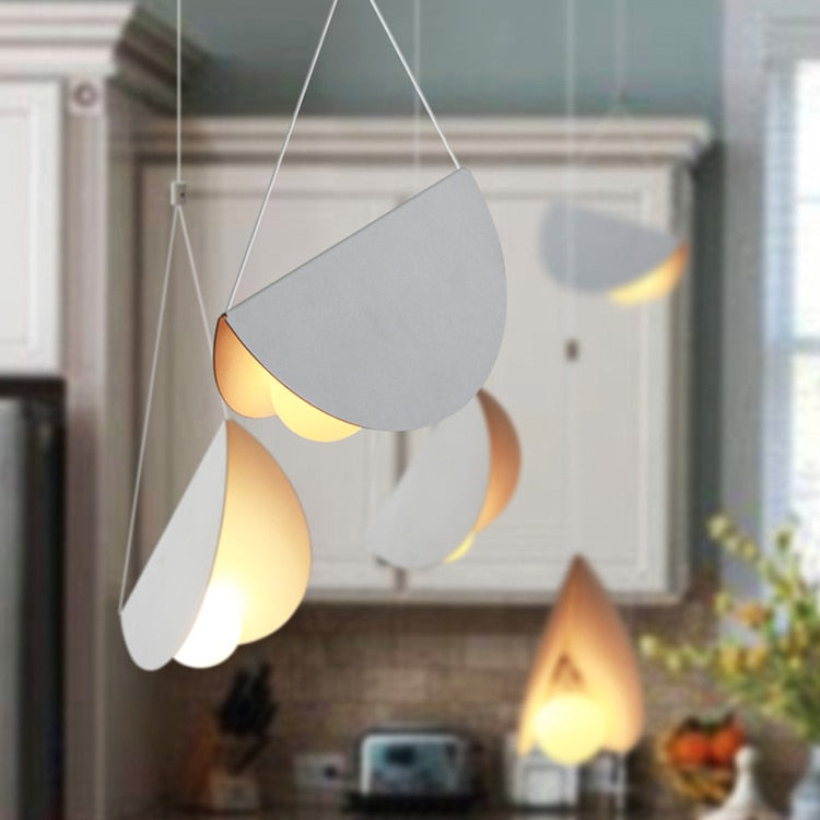 Glider Metal White Art Origami Pendant Light for Cafe Restaurant Hotel Bar