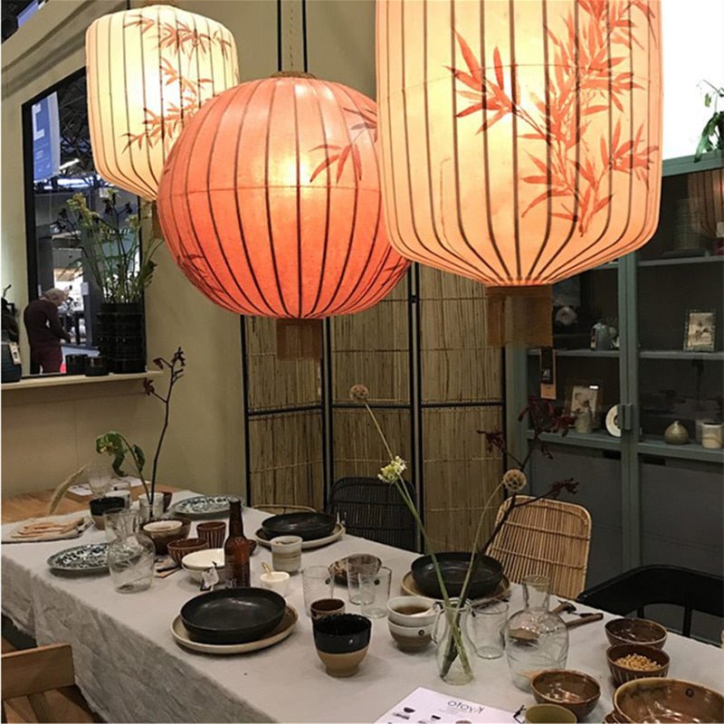 Chinese Fabric Hand Drawn Pattern Lantern Lamp - Querencian
