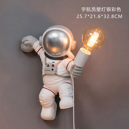 Modern Astronaut Loft Decoration LED Desk Light - Querencian