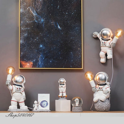 Modern Astronaut Loft Decoration LED Desk Light - Querencian