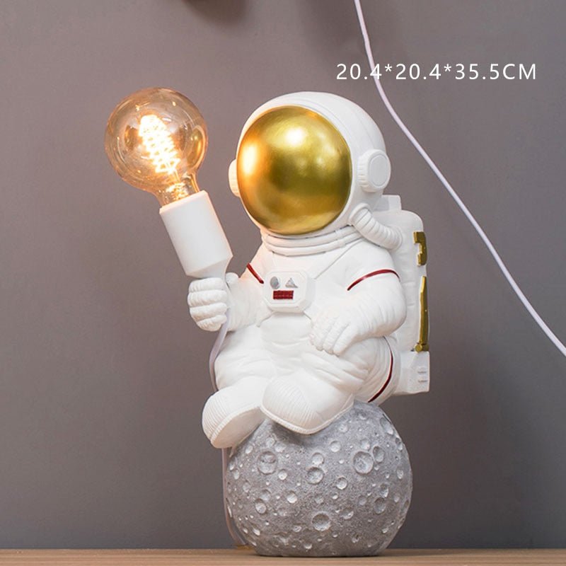 Modern Astronaut Loft Decoration LED Desk Light - Querencian