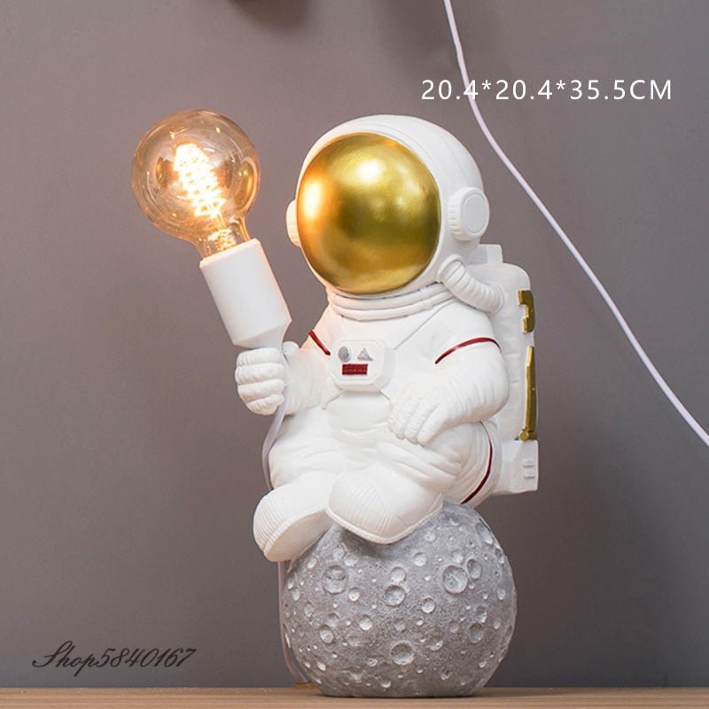 Modern Astronaut Loft Decoration LED Desk Light - Querencian