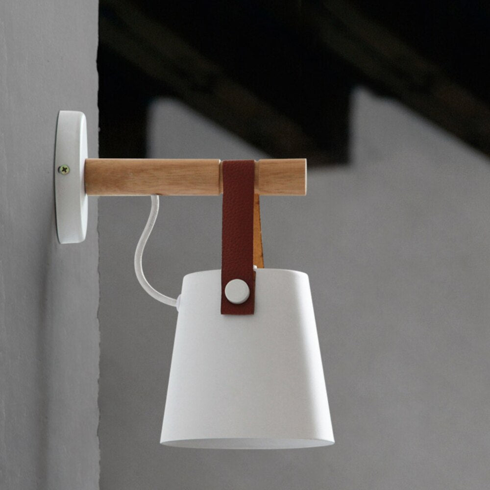 Simple E27 Wooden LED Wall Light - Querencian