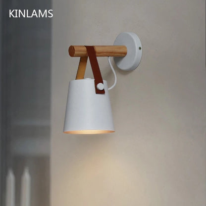 Simple E27 Wooden LED Wall Light - Querencian