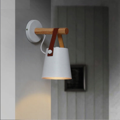 Simple E27 Wooden LED Wall Light - Querencian